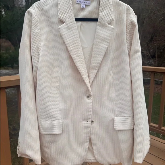 And Now This Women's Corduroy Cream Color 2 Button Blazer With Pockets Size XL - Picture 2 of 12